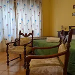 Joy's Deluxe Ortigia