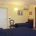 Joy's Deluxe Ortigia 4*