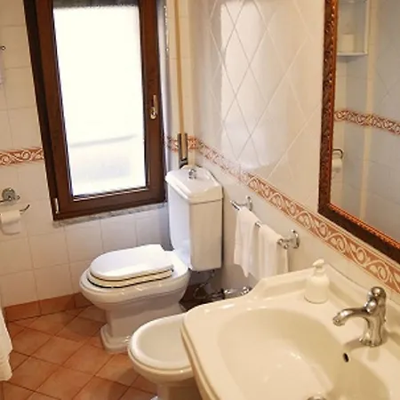B&B Joy's Deluxe Ortigia