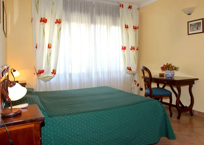 Joy's Deluxe Ortigia Bed & Breakfast