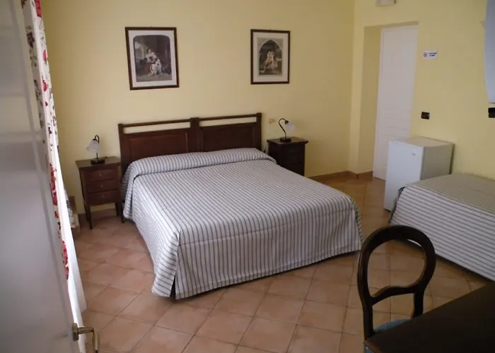Joy's Deluxe Ortigia